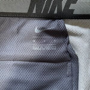 Nike Men's Gray Golf Shorts
